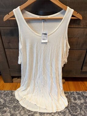 Charlotte Russe White cut out shoulder Top